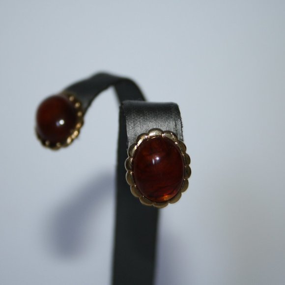 Vintage gold and amber post earrings - Picture 2 of 3